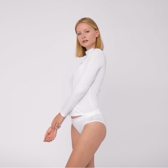 Organic Basics Tencel Lite Turtleneck - Picture 1 of 6